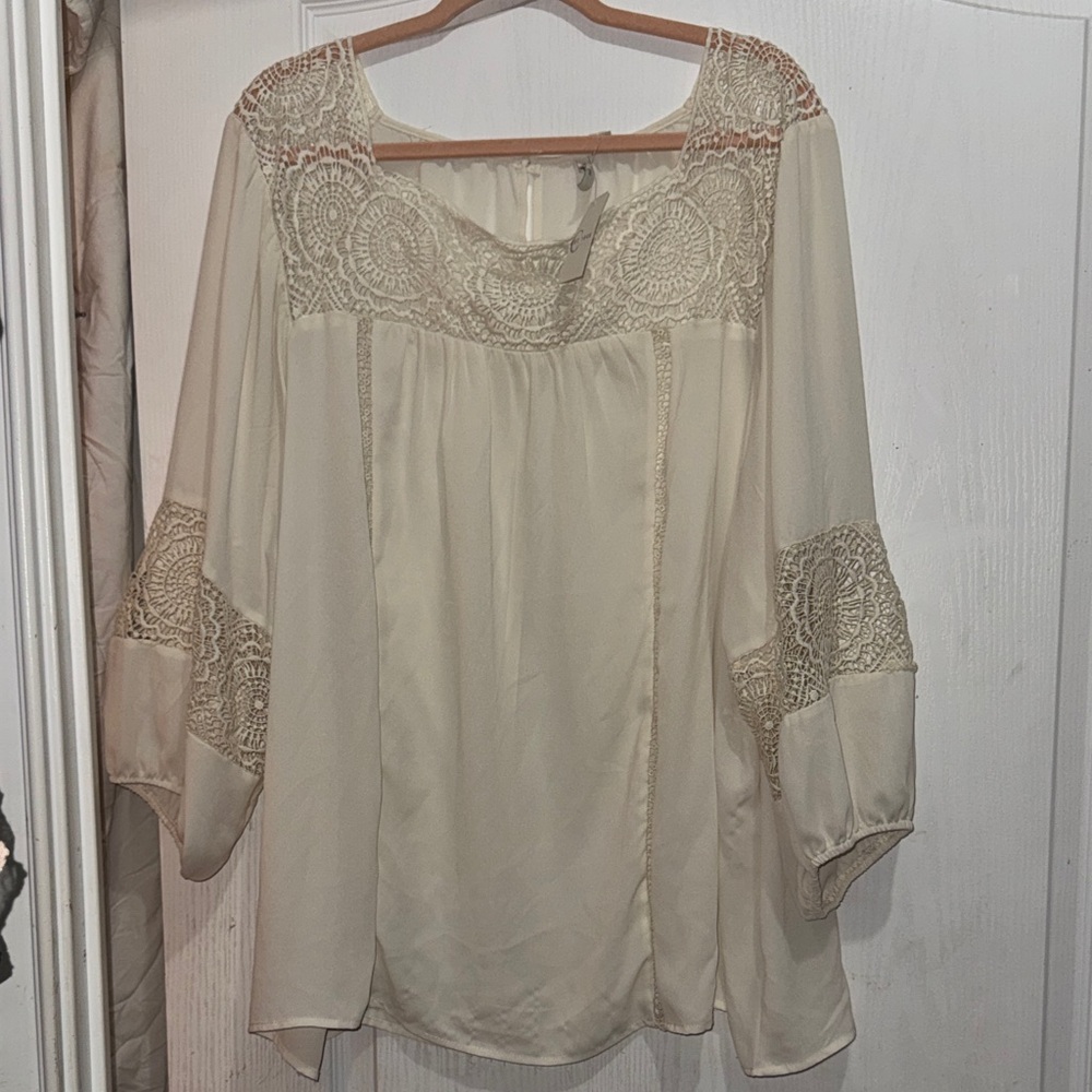 NWT size 3/4x Cato Womens Cream Lace Yoke Peasant Blouse